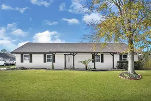 4902 Green Willow Ln, Dickinson, TX 77539 - Photo 1