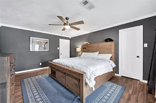 4902 Green Willow Ln, Dickinson, TX 77539 - Photo 5