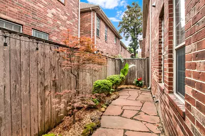 3022 E Park At Fairdale, Houston, TX 77057 - Photo 23