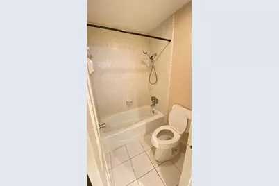 4714 N Cashel Circle, Houston, TX 77069 - Photo 9