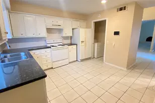 4714 N Cashel Cir, Houston, TX 77069 - Photo 5