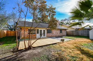 13730 Shirebrook Dr, Sugar Land, TX 77498 - Photo 21