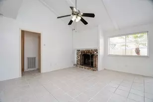 13730 Shirebrook Dr, Sugar Land, TX 77498 - Photo 5