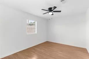 2325 15th Ave N, Texas City, TX 77590 - Photo 17