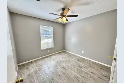 15807 Pilgrim Hall Drive, Friendswood, TX 77546 - Photo 13