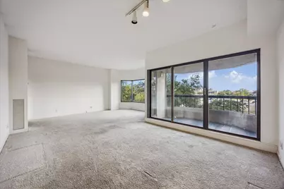 2001 Holcombe Boulevard #303, Houston, TX 77030 - Photo 5