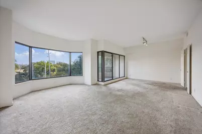 2001 Holcombe Boulevard #303, Houston, TX 77030 - Photo 3