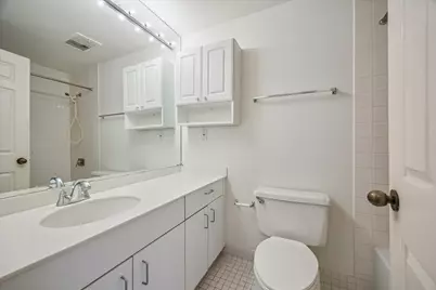 2001 Holcombe Boulevard #303, Houston, TX 77030 - Photo 11