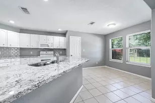 69 Briar Oak Ct, Alvin, TX 77511 - Photo 17