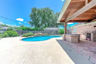 69 Briar Oak Ct, Alvin, TX 77511 - Photo 31