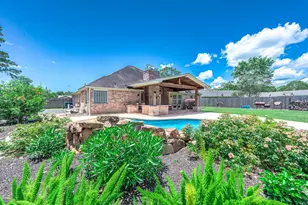 69 Briar Oak Ct, Alvin, TX 77511 - Photo 1
