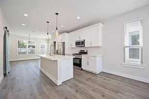 8016 Willow St, Houston, TX 77088 - Photo 11