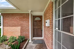 6727 Grovewood Ln, Houston, TX 77008 - Photo 3