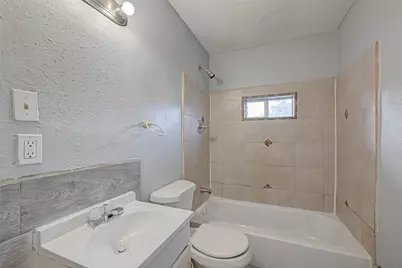 5322 Westover Street, Houston, TX 77033 - Photo 23