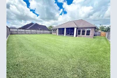 313 Creekside Lane, Lake Jackson, TX 77566 - Photo 29