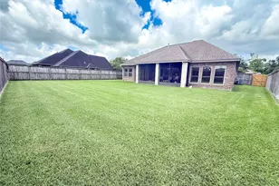 313 Creekside Ln, Lake Jackson, TX 77566 - Photo 29