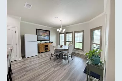 313 Creekside Lane, Lake Jackson, TX 77566 - Photo 7
