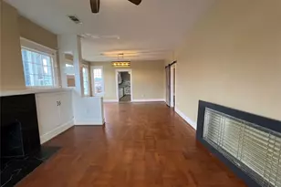 1328 Ursuline St, Galveston, TX 77550 - Photo 9