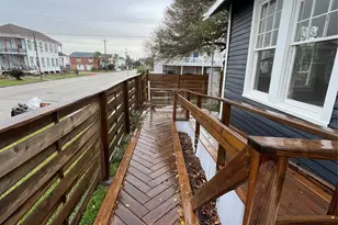 1328 Ursuline St, Galveston, TX 77550 - Photo 43