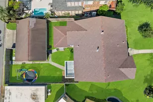 36 Cedar Lawn Cir, Galveston, TX 77551 - Photo 43