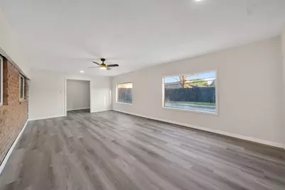 4119 Ebbtide Drive, Houston, TX 77045 - Photo 39