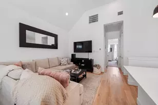 1218 W 24th St, Houston, TX 77008 - Photo 9