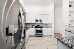 2404 Ocean Key Dr, Texas City, TX 77568 - Photo 15