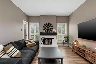 10047 Westpark Dr, Houston, TX 77042 - Photo 9