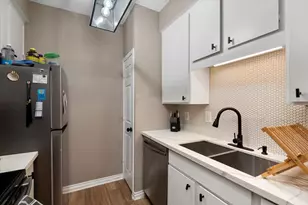 10047 Westpark Dr, Houston, TX 77042 - Photo 3