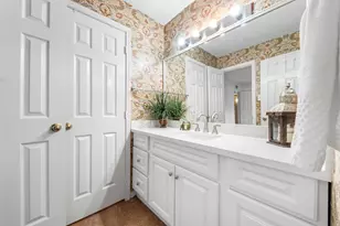 6701 Sands Point Dr, Houston, TX 77074 - Photo 11