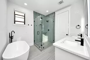 916 W 20th St, Houston, TX 77008 - Photo 35