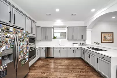 916 W 20th Street, Houston, TX 77008 - Photo 21