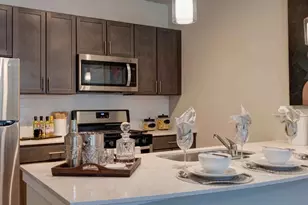 3530 W 12th St, Houston, TX 77008 - Photo 11