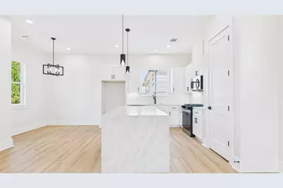 4508 Robertson, Houston, TX 77009 - Photo 11