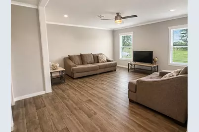 402 Lisa Mae Road, Bellville, TX 77418 - Photo 9