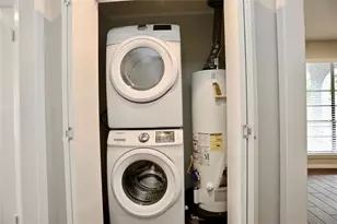 1135 Murrayhill Dr, Houston, TX 77043 - Photo 19