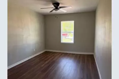5782 Belcrest Street, Houston, TX 77033 - Photo 5