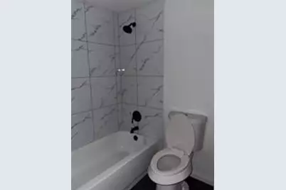 5782 Belcrest Street, Houston, TX 77033 - Photo 13