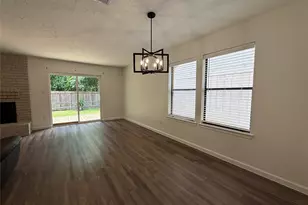 8 N Circlewood Glen, The Woodlands, TX 77381 - Photo 11