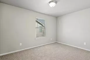 9743 Fatima Lake Dr, Houston, TX 77099 - Photo 5