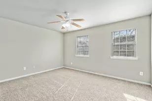 9743 Fatima Lake Dr, Houston, TX 77099 - Photo 9