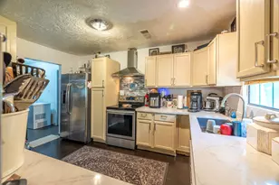 708 Plum Grove Rd, Cleveland, TX 77327 - Photo 17