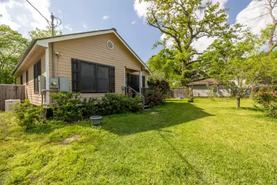 708 Plum Grove Road, Cleveland, TX 77327 - Photo 3