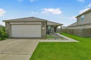 8611 Conquest Cir, Texas City, TX 77591 - Photo 3