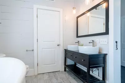 2511 Avenue L, Galveston, TX 77550 - Photo 39