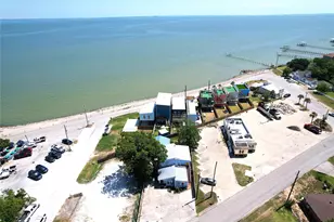 4507 W Bayshore Dr, Bacliff, TX 77518 - Photo 1
