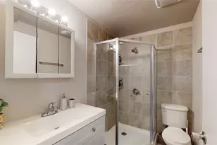 4507 W Bayshore Dr, Bacliff, TX 77518 - Photo 7