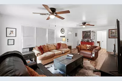 107 Sayles Street, Brenham, TX 77833 - Photo 11