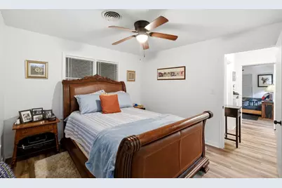 107 Sayles Street, Brenham, TX 77833 - Photo 25