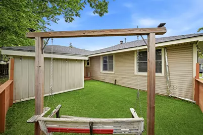 107 Sayles Street, Brenham, TX 77833 - Photo 37